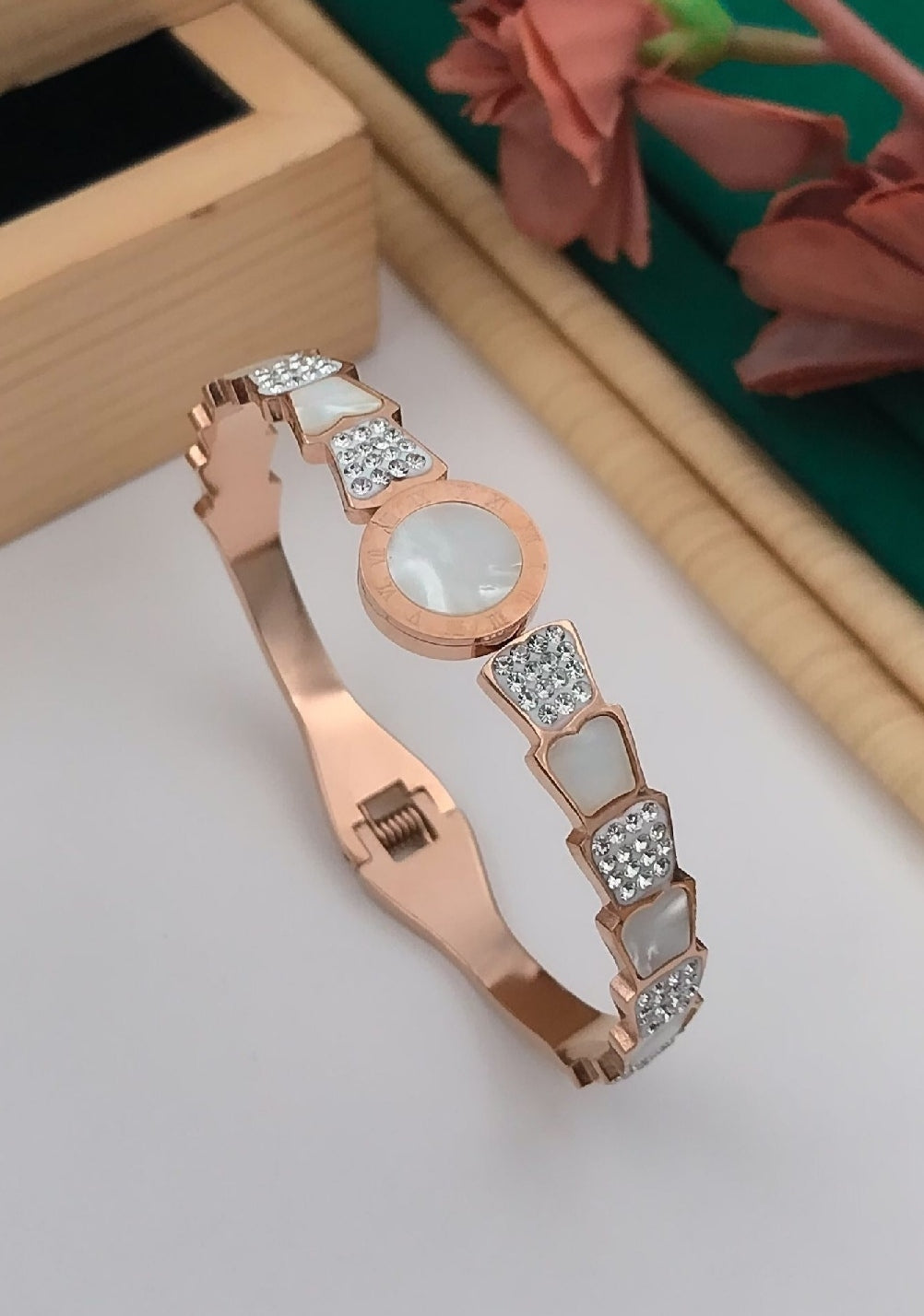 Rose Gold Kada For Women - Jauhari Jewellers