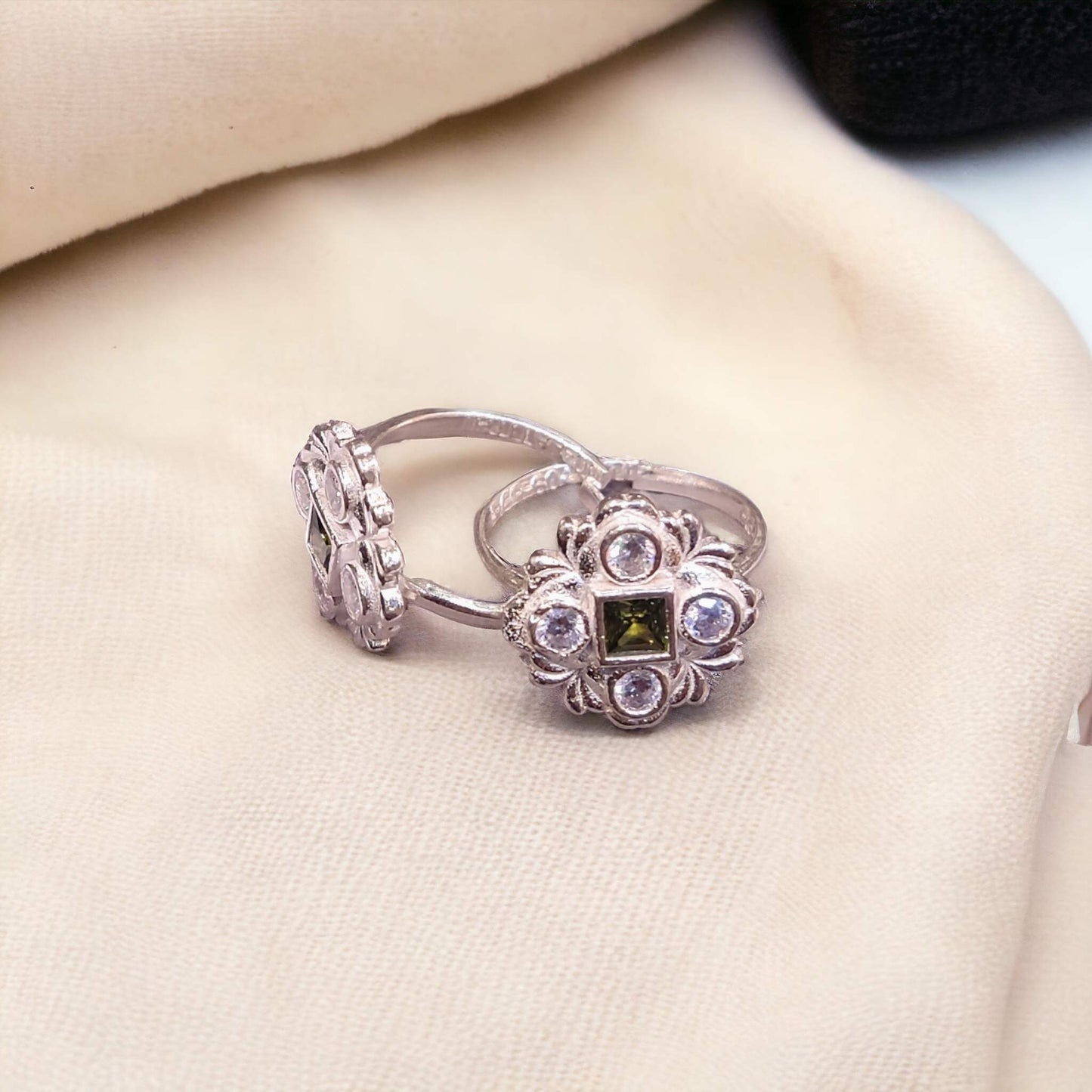 Fancy Silver Toe Rings for Women ( 2 Pairs ) - Jauhari Jewellers