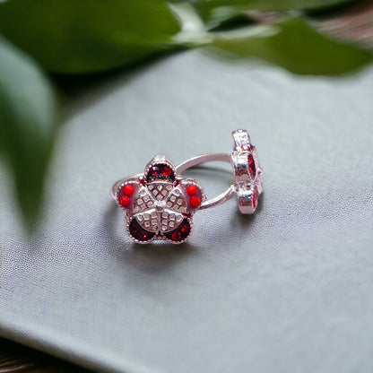 Silver flower toe rings