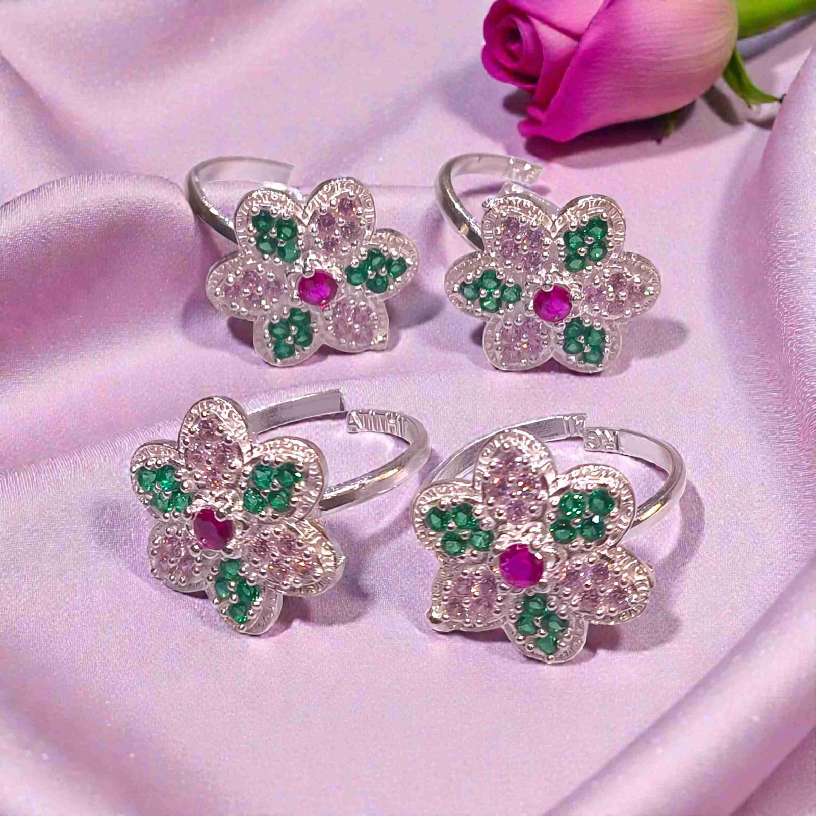 Fancy toe ring for women