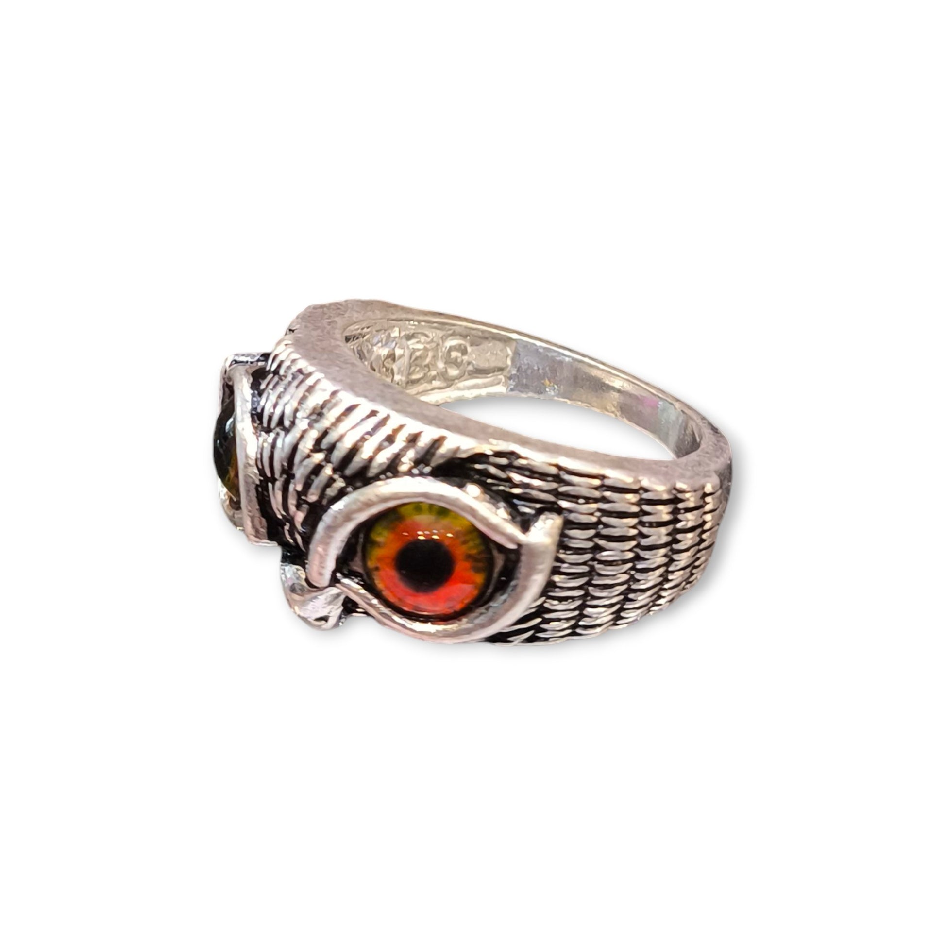 Silver Owl ring with red eyes